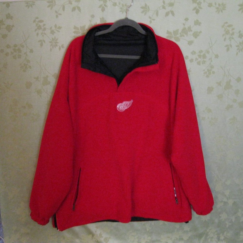 NHL Detroit Red wings fleece sweatshirt. Men size large,